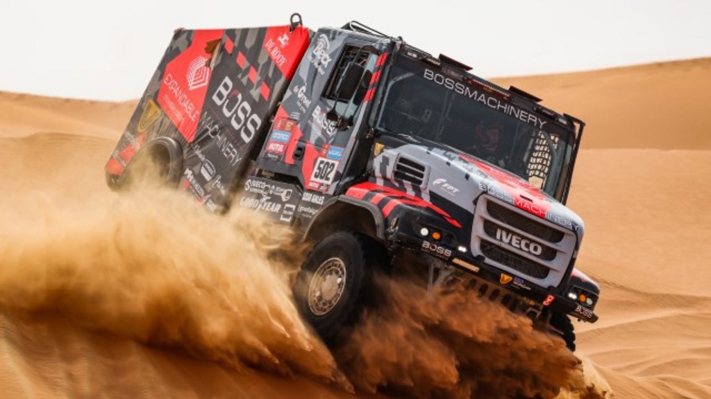 IVECO gana el Rally Dakar 2023 con los equipos Boss Machinery De Rooy y Eurol De Rooy